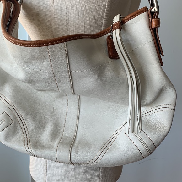 Coach white leather tassel bag - Picture 2 of 6